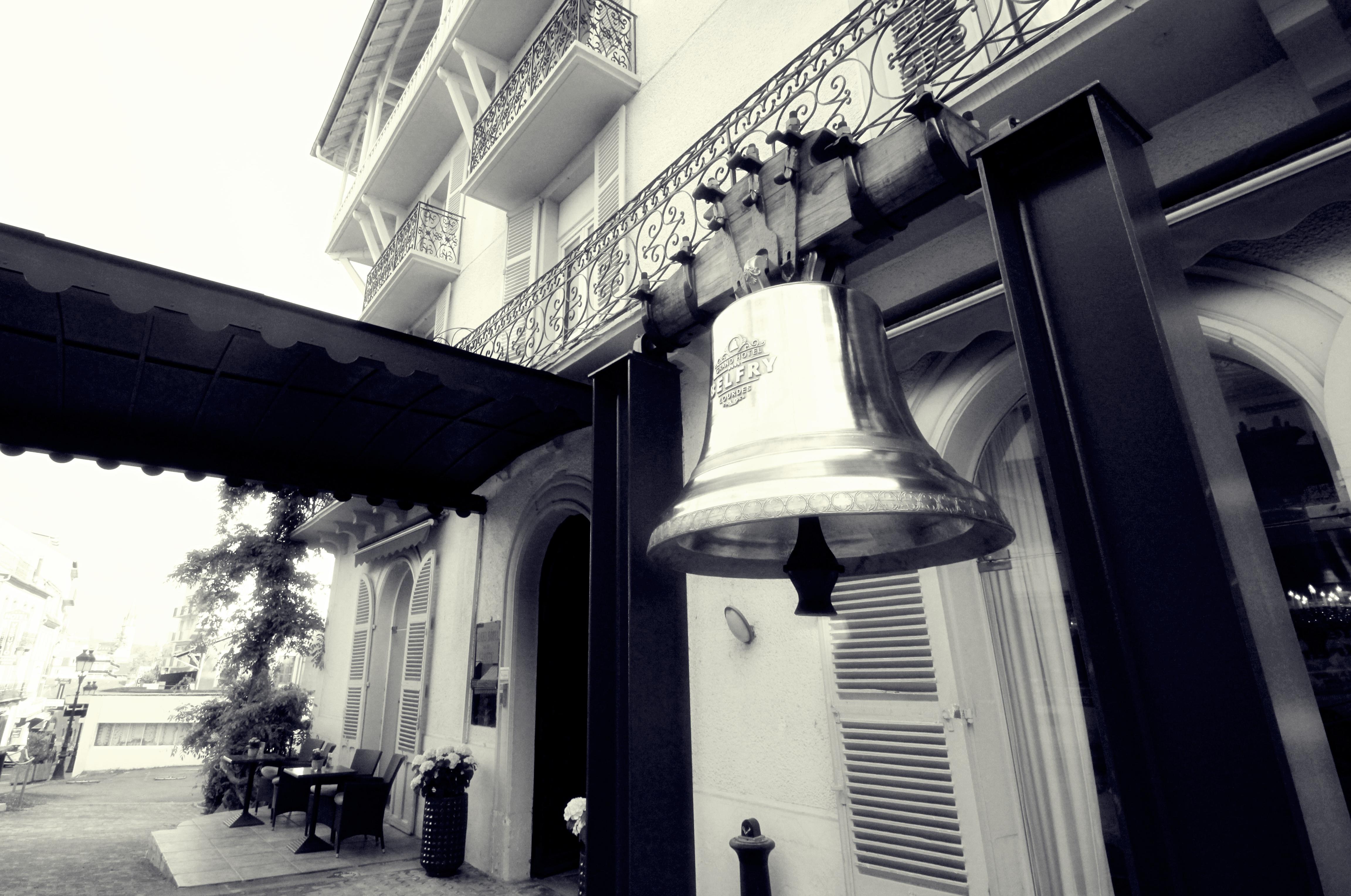 Belfry & Spa By Ligne St Barth Lourdes Ngoại thất bức ảnh The bell of the church