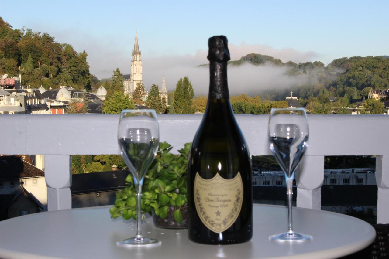 Belfry & Spa By Ligne St Barth Lourdes Ngoại thất bức ảnh Dom Pérignon
